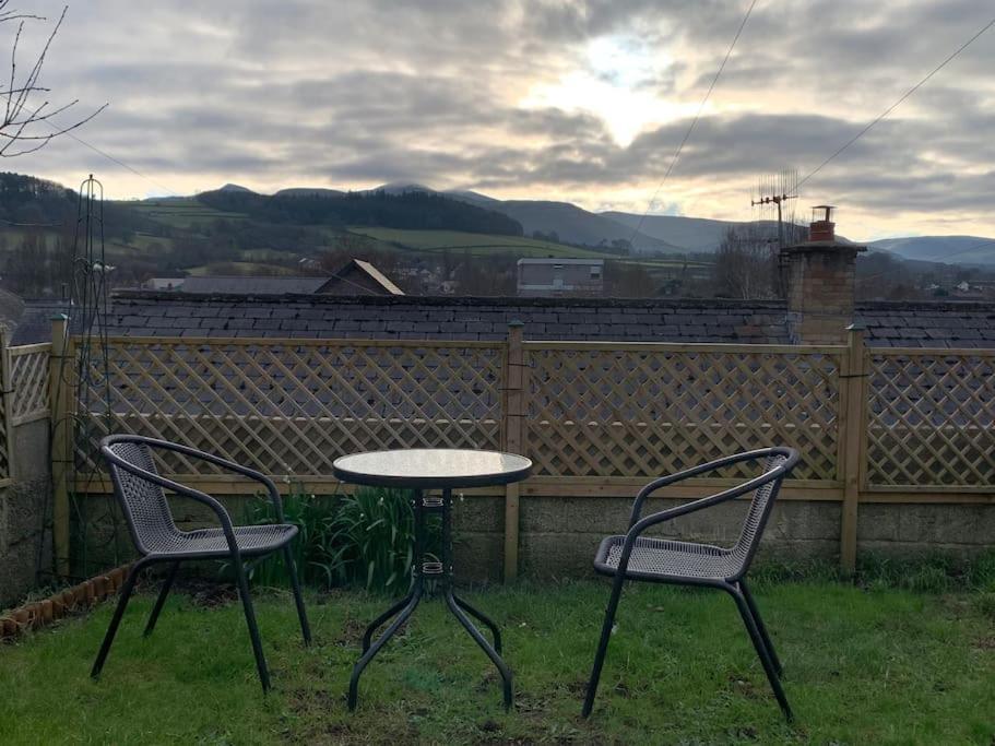 فيلا Mountain Views In The Heart Of Brecon Town المظهر الخارجي الصورة