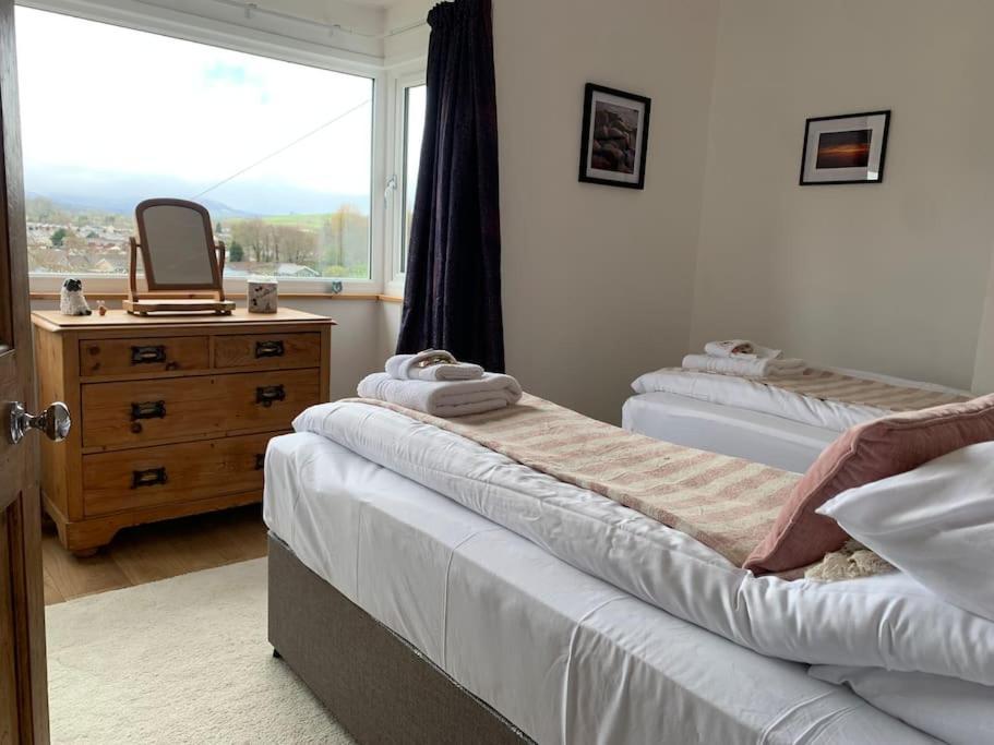فيلا Mountain Views In The Heart Of Brecon Town المظهر الخارجي الصورة